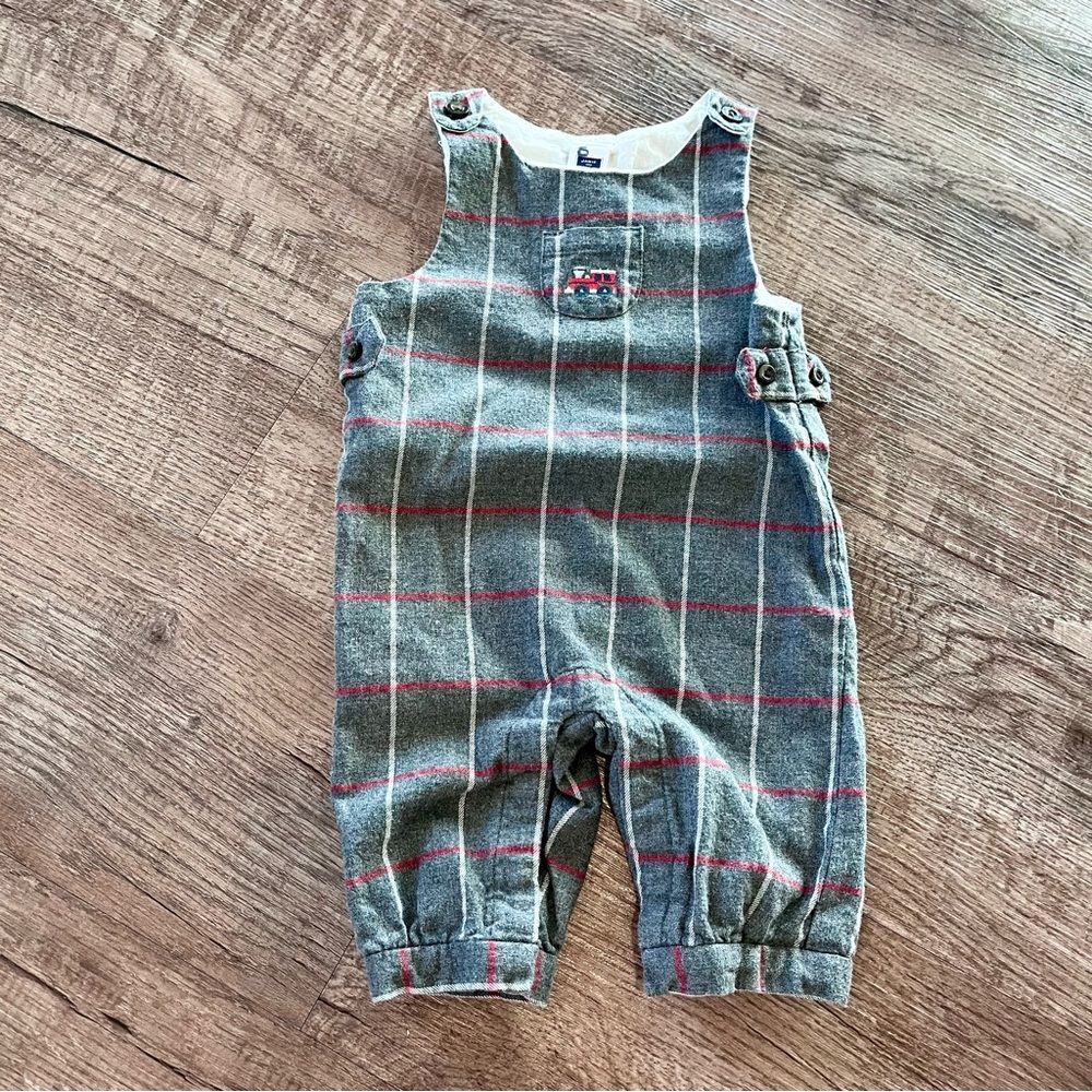 Janie and Jack Plaid Overalls in Gray and Red train appliqué sz. 0-3 months